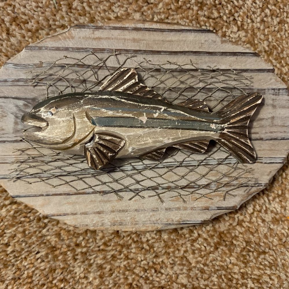 Small oval fish wall plaque